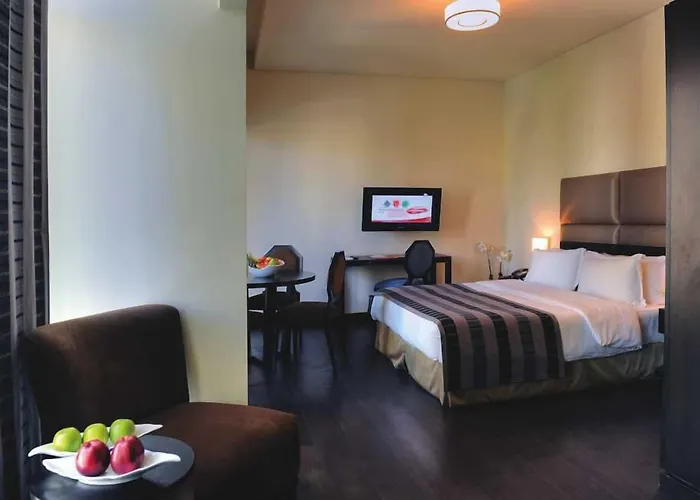 Orient Queen Homes Hotel